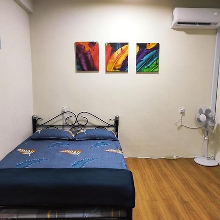 Hornbill Homestay Samarahan Kota Samarahan Bagian luar foto